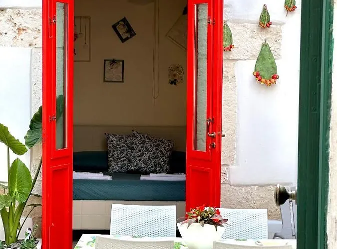 Casa Giardino 奥斯图尼